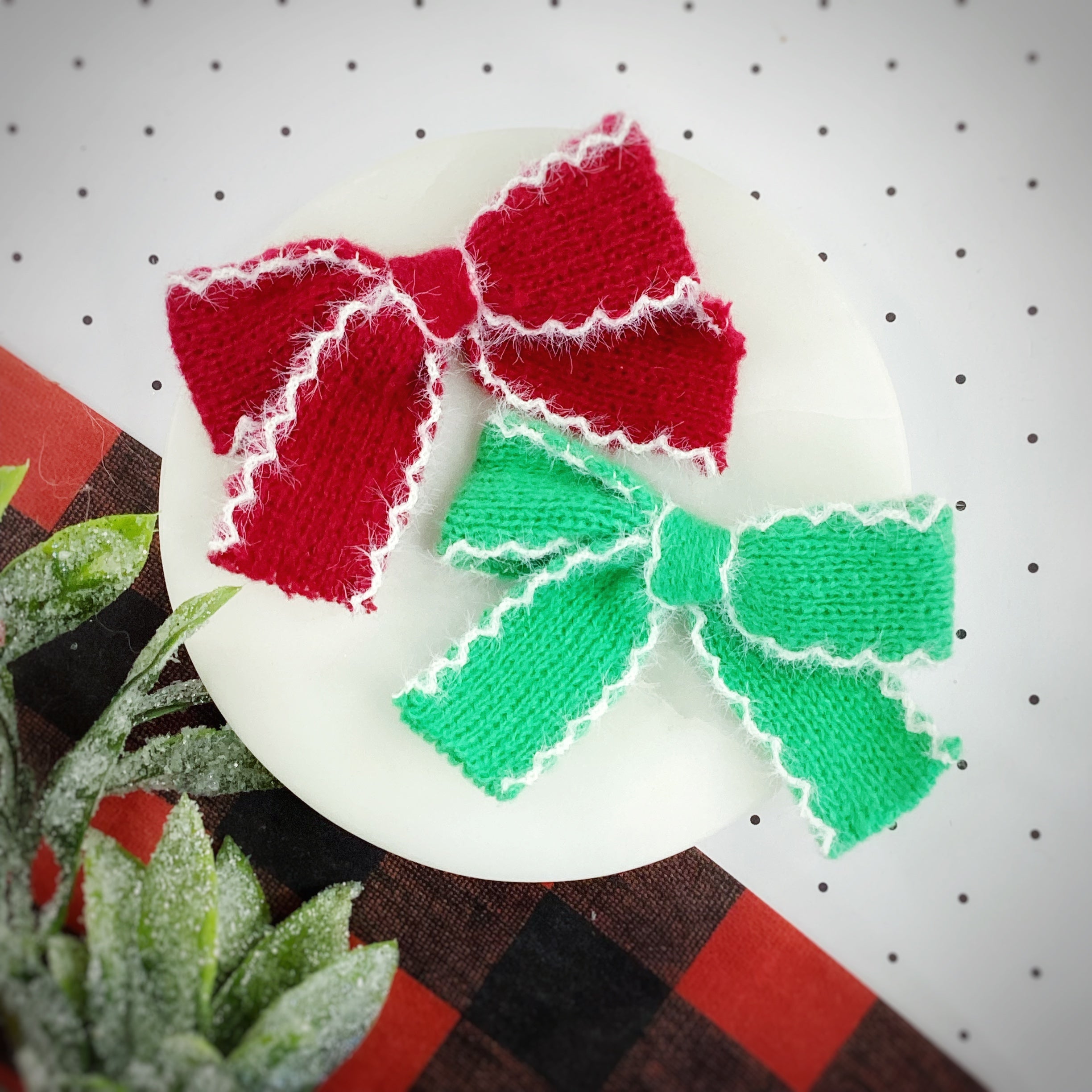 Knitted Pre-Tied Bow Strip