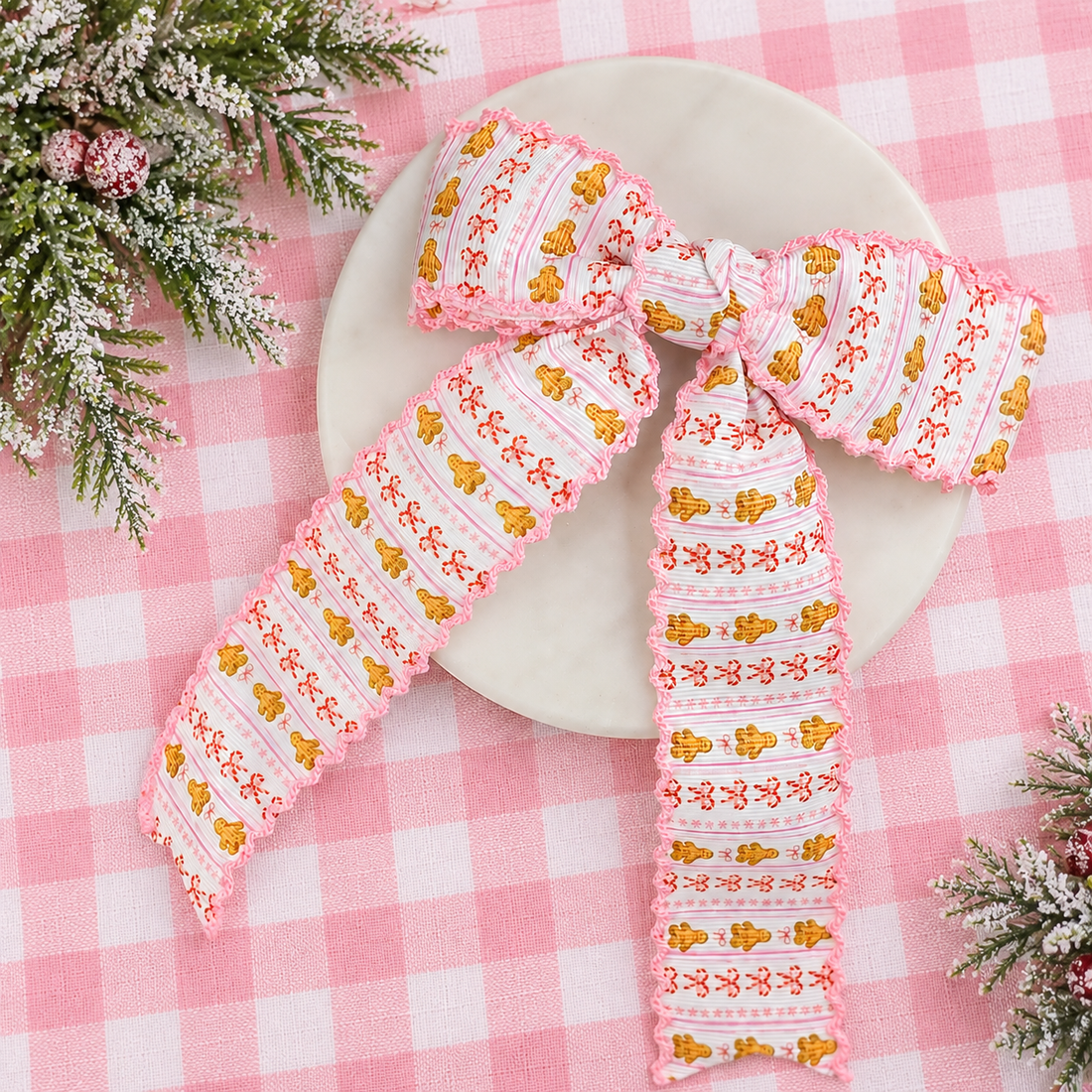 Moonstitch sailor bow with gingerbread men, pink Christmas