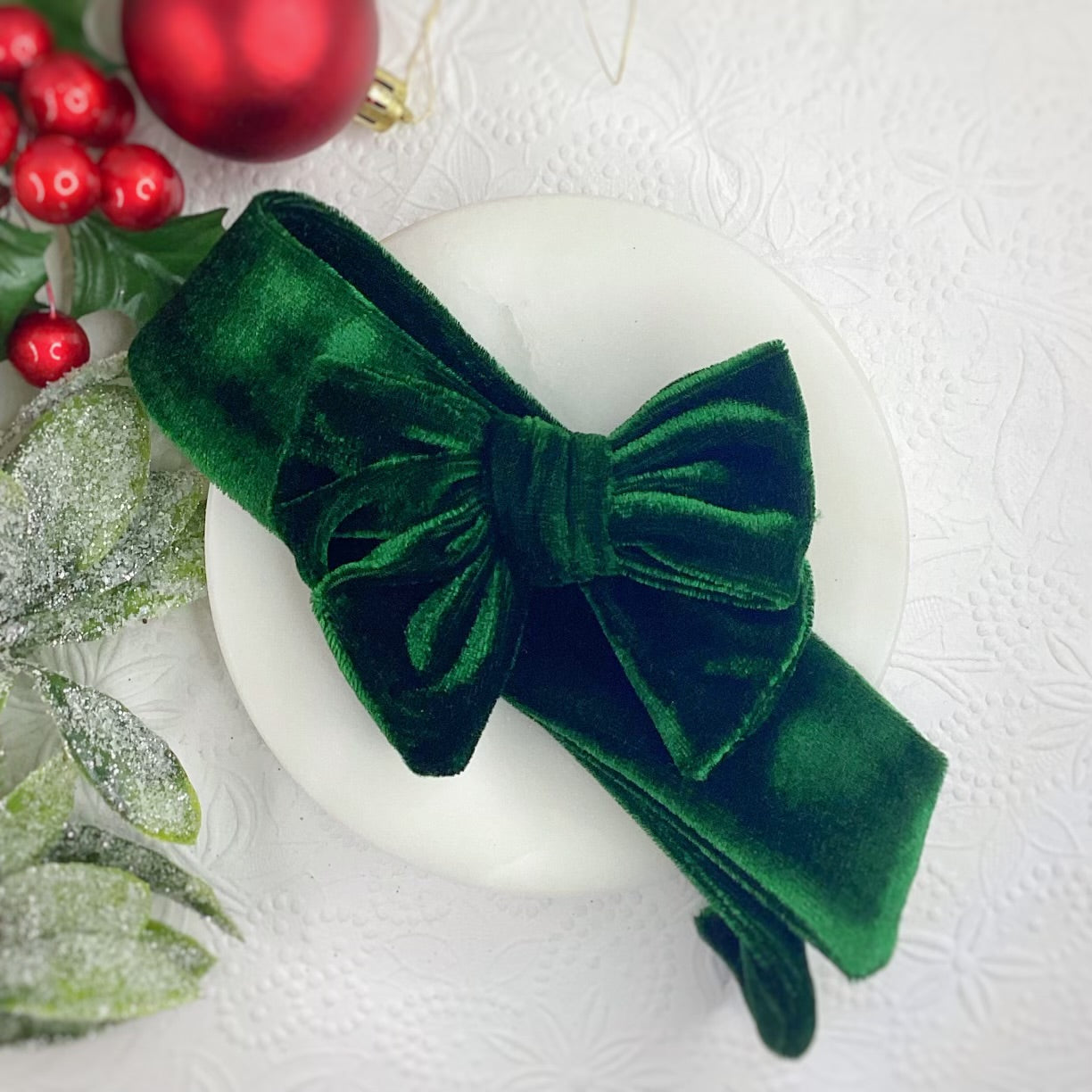 Christmas Velvet Bow Strip and Scrunchie Collection