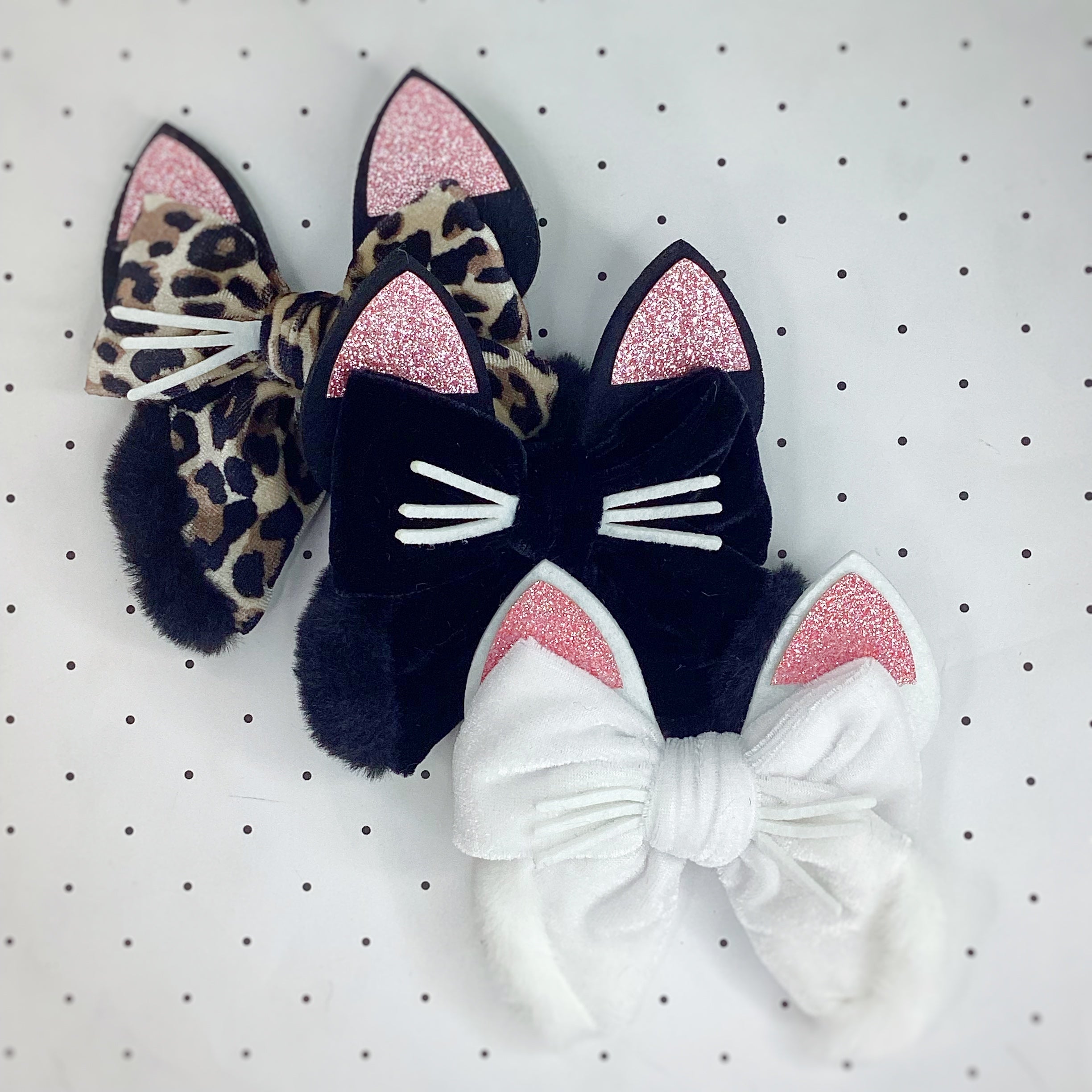Kitty Cats Bow Pre-Tied Strip