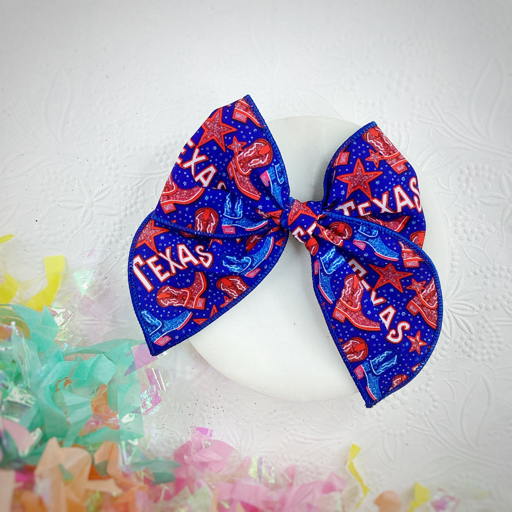 Texas Bow Strip Collection