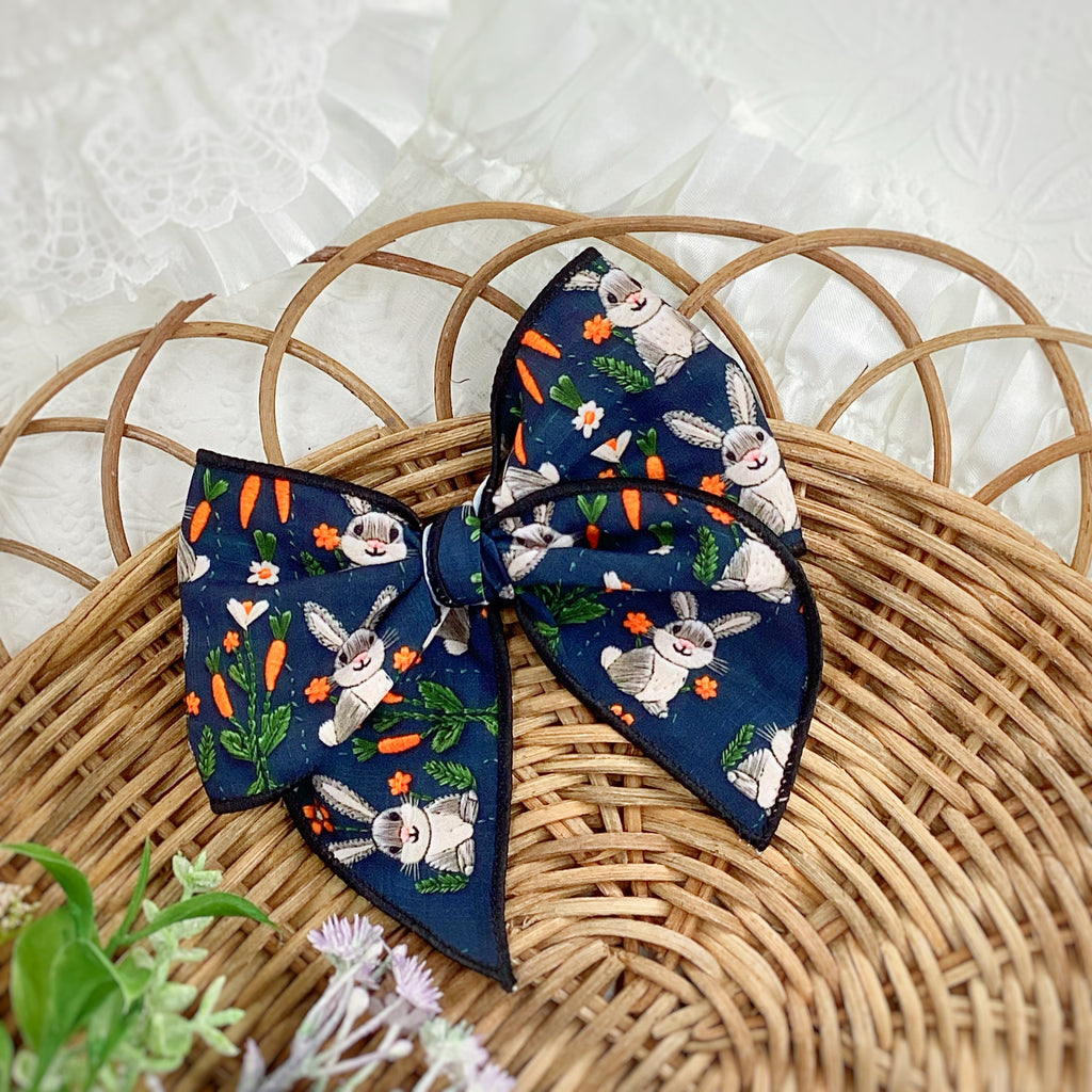 Dark Green Bunnies Bow Strip Collection