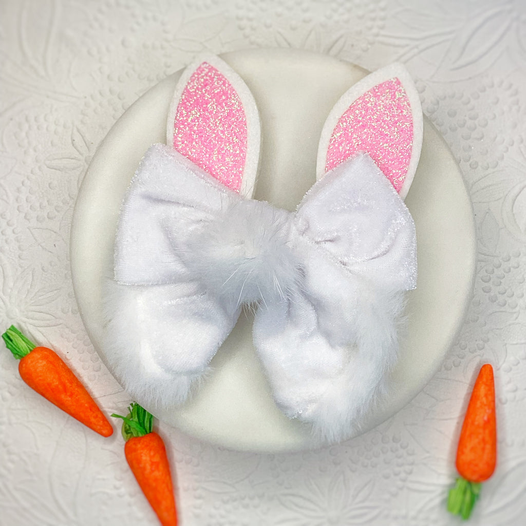 Bunny Tail Bow Pre-Tied Strip