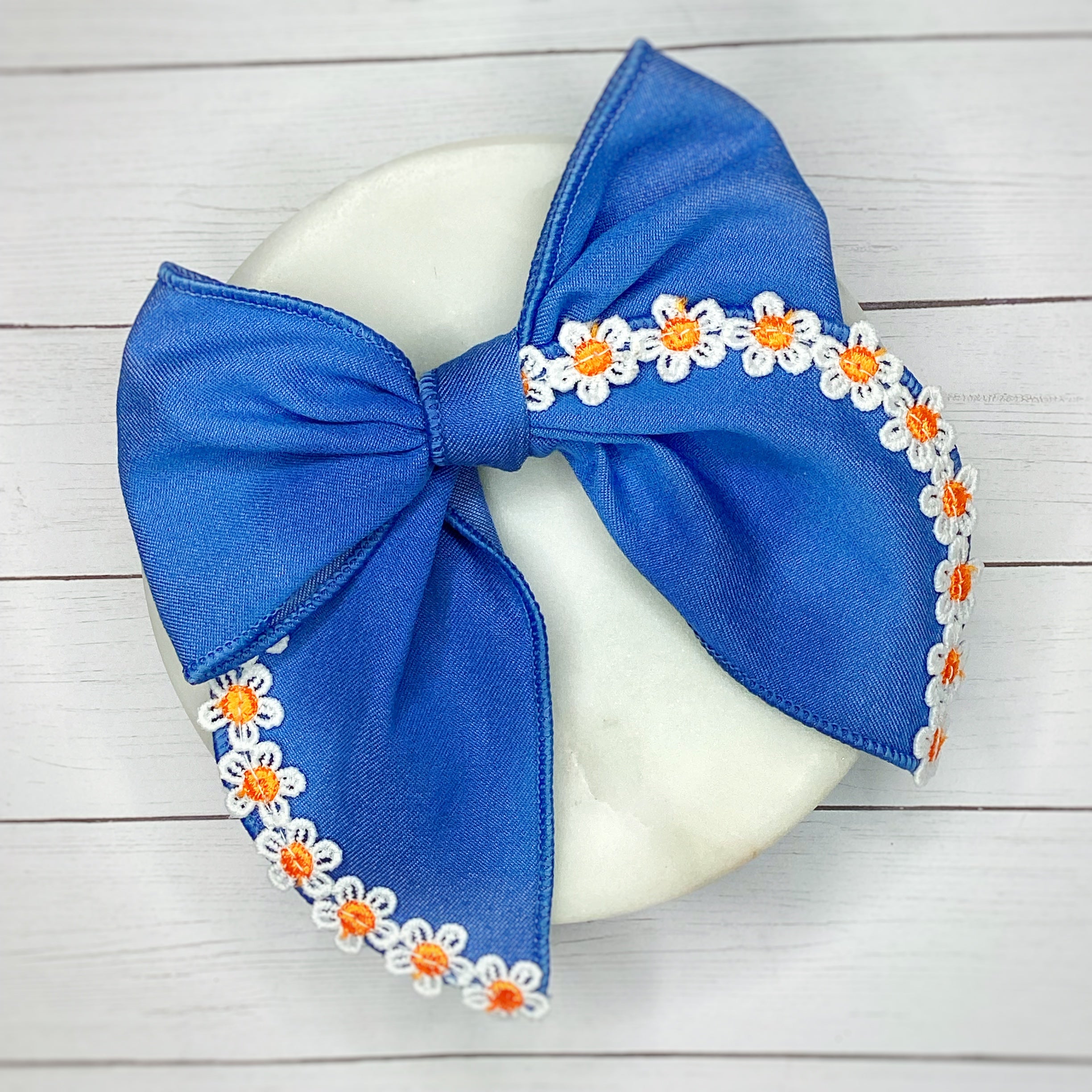 Daisy Denim Floral Trimmed Pre-Tied Bow Strips