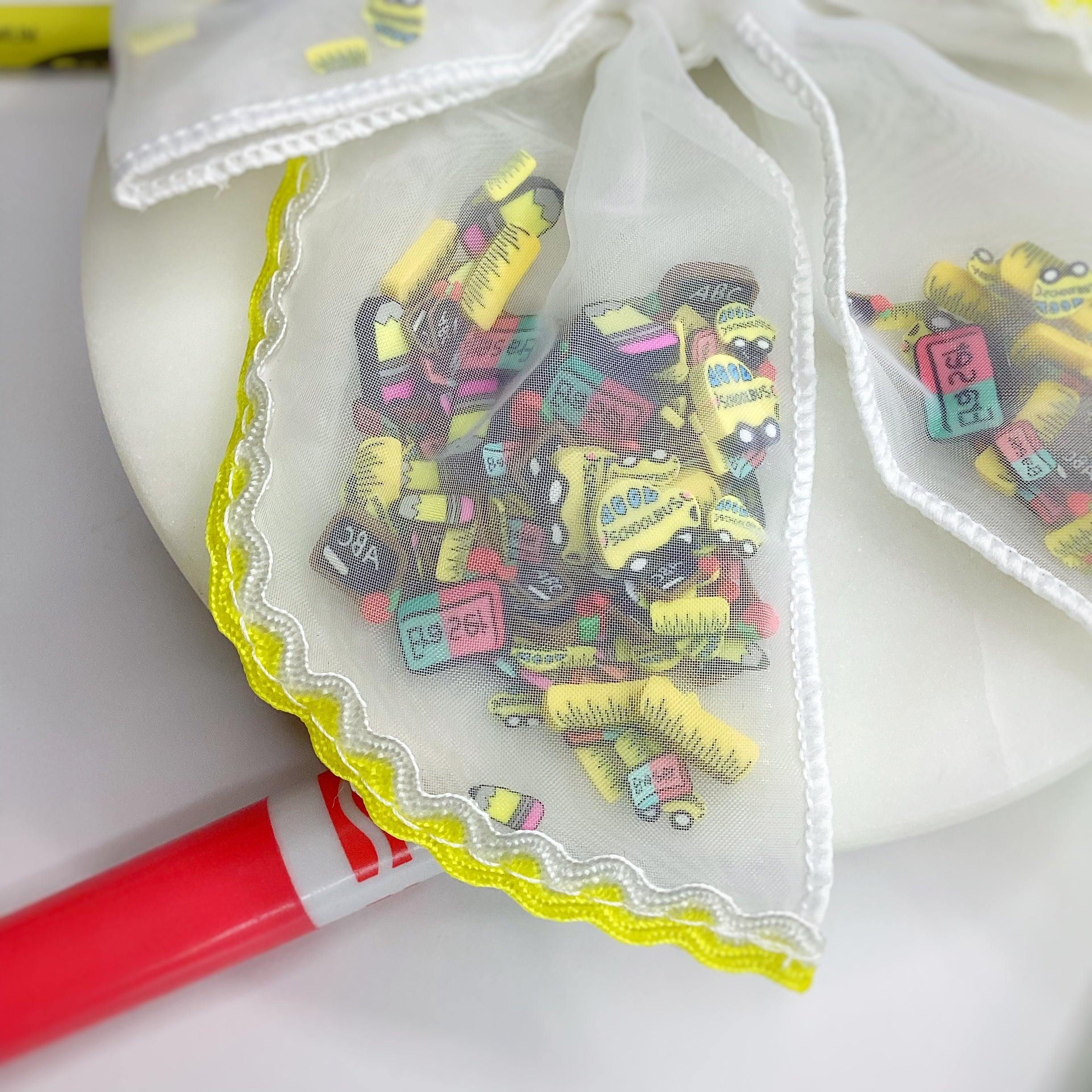 Back to School Shaker Bows