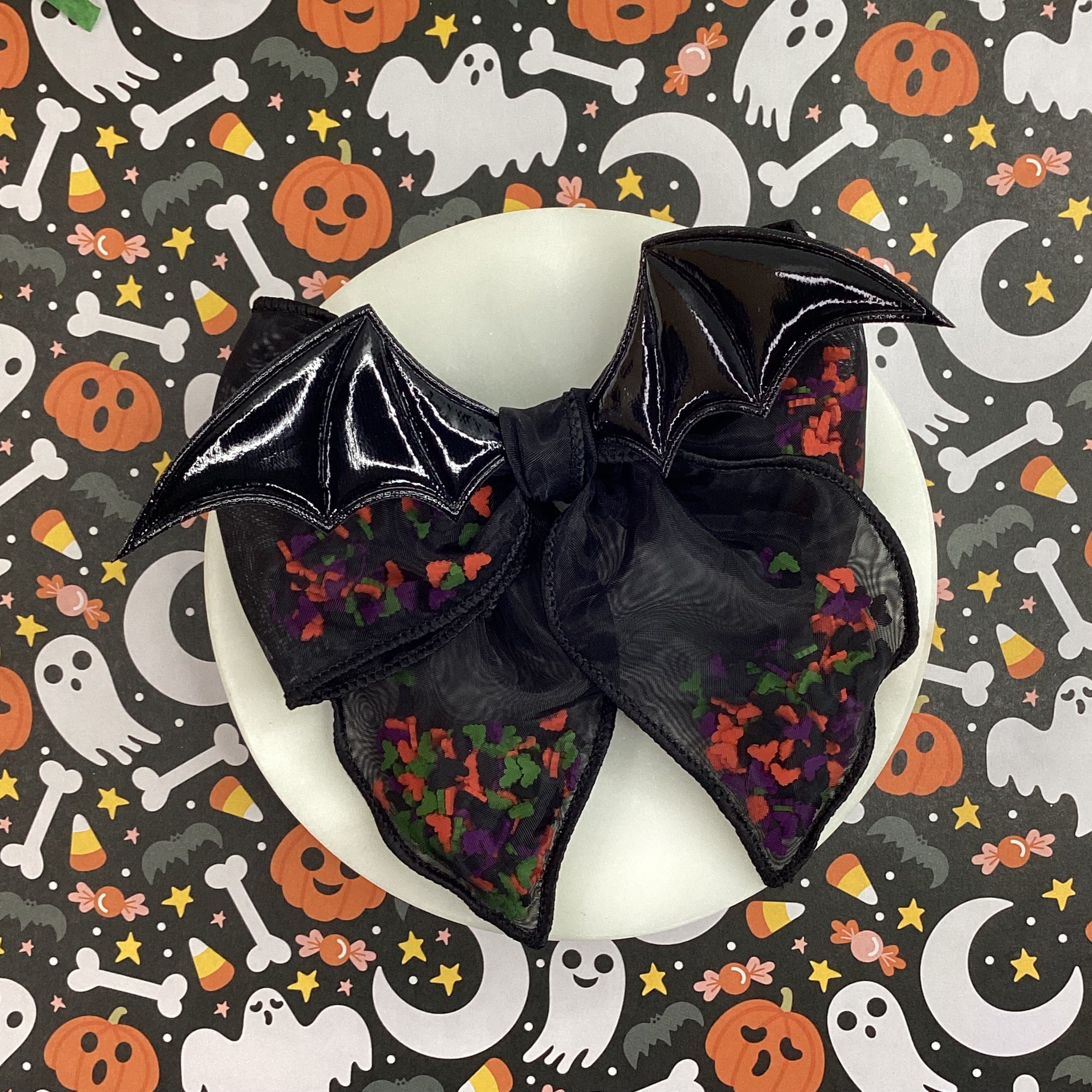 Spooky Bat Shaker Bows