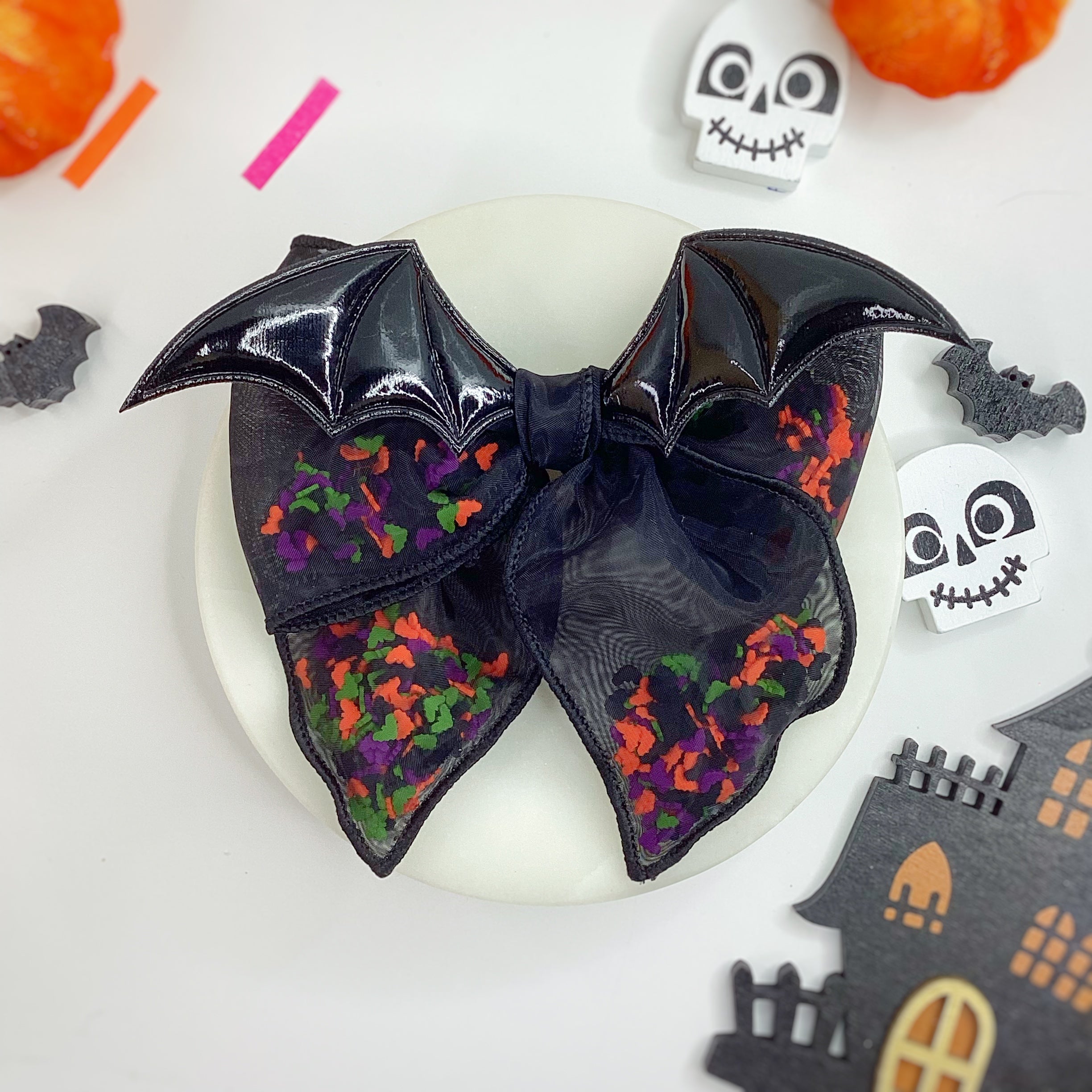 Spooky Bat Shaker Bows