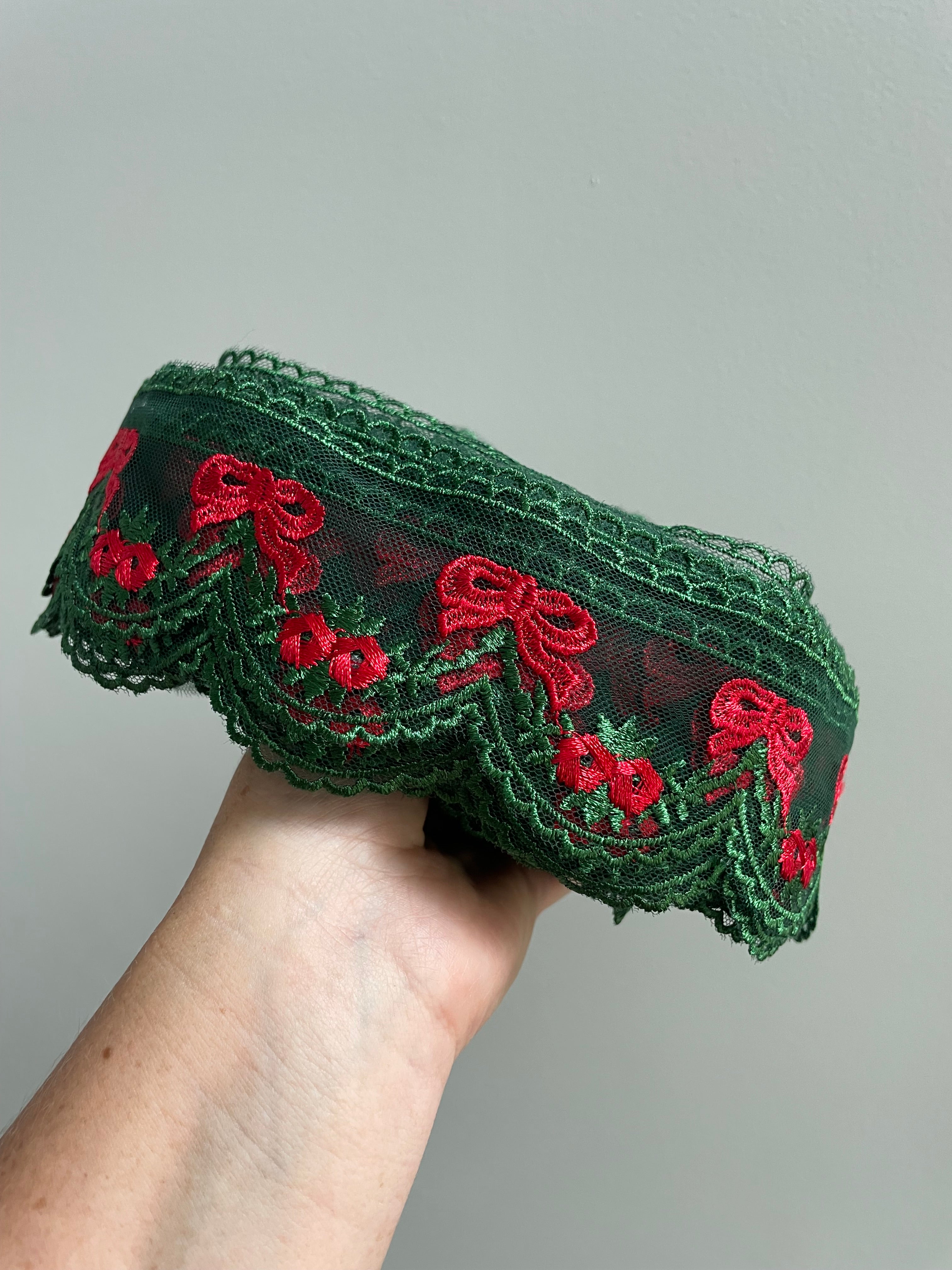 Christmas Garland and Bows Custom Lace- RTS