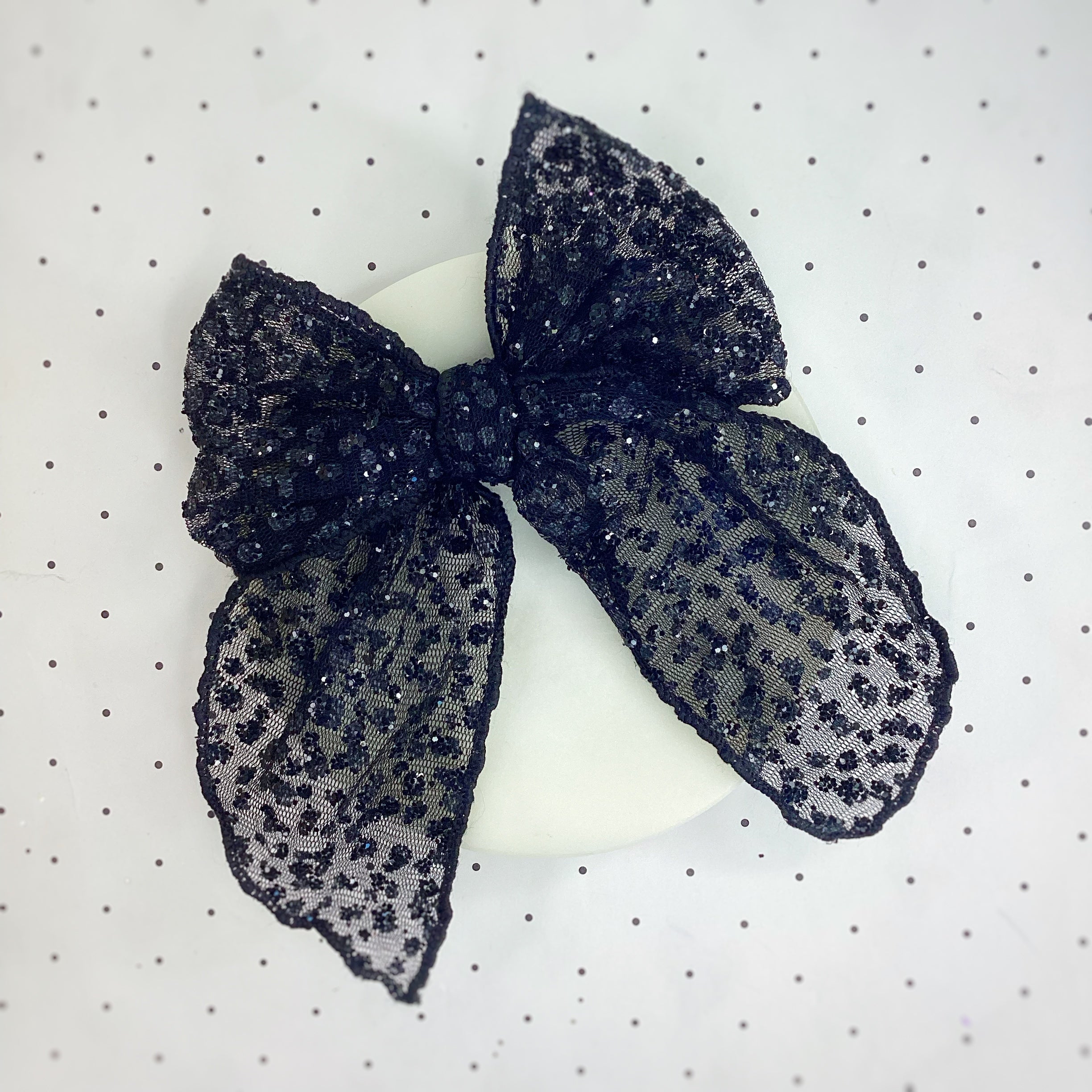 Super Glitter Tulle Pre-Tied Bow Strip Collection