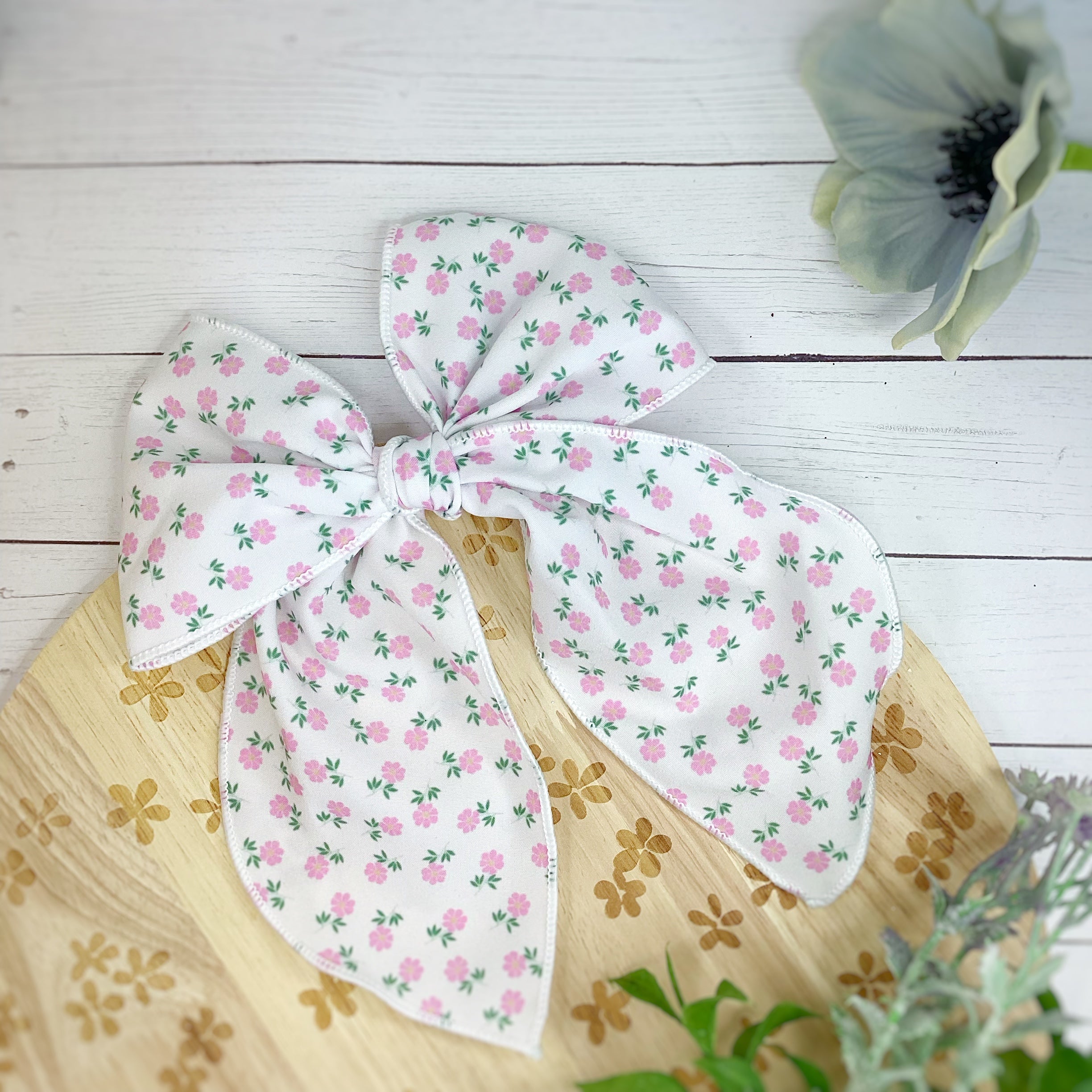 Chinoise Rose Bow Strip and Scrunchie Collection