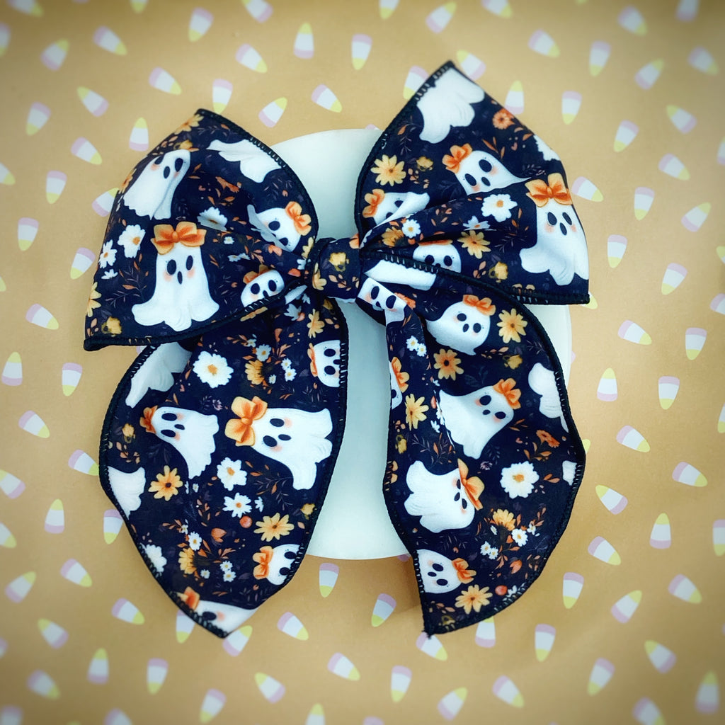 Ghosts with Bows Trimmed Halloween Bow Strip Collection