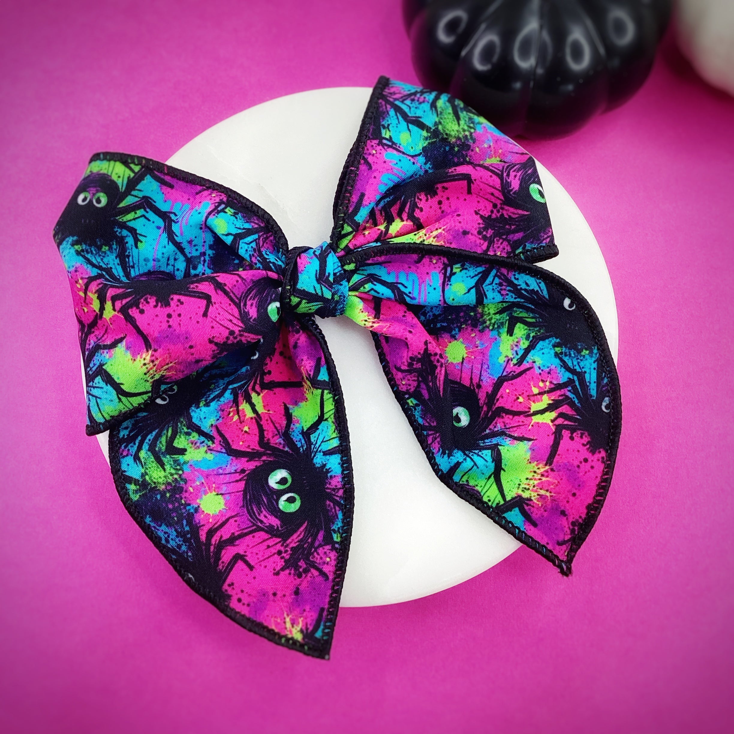 Neon Spiders Bow Strip Collection