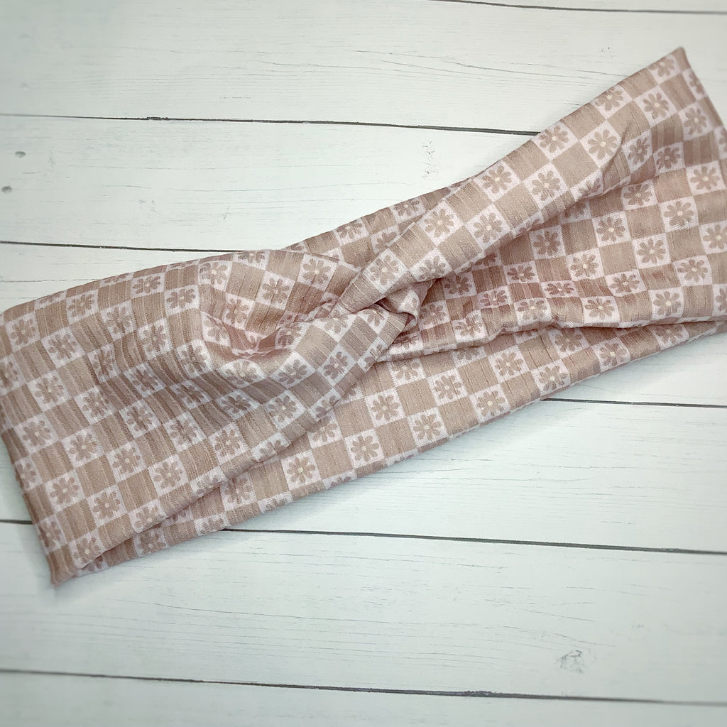 Neutral Checkered Daisies Bow Strip, Headband and Scrunchie Collection