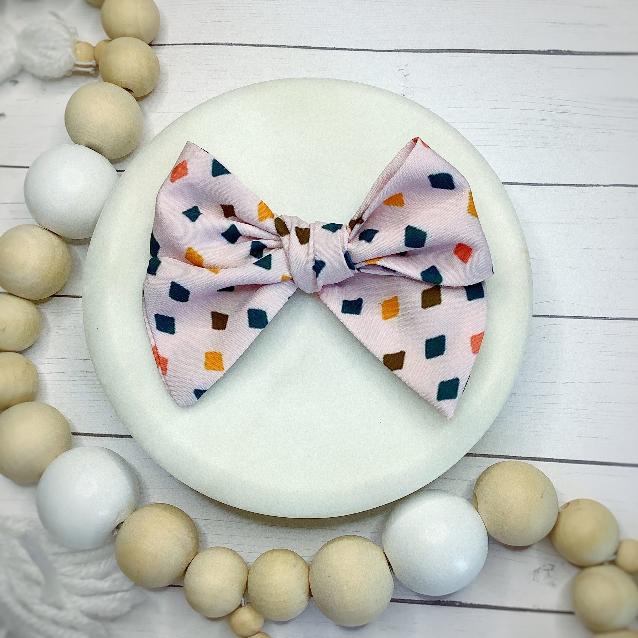 Neutral Diamonds Bow Strip and Scrunchie Collection