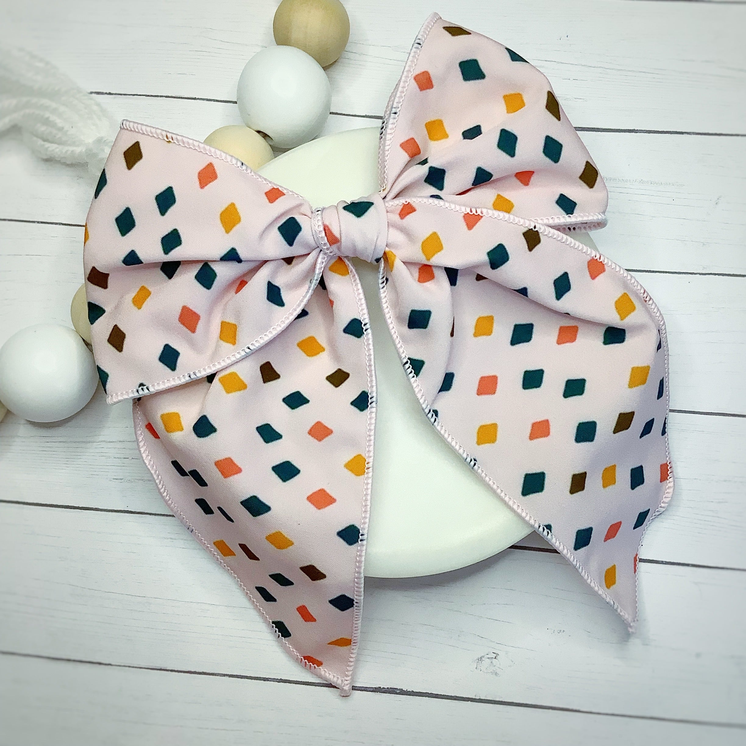 Neutral Diamonds Bow Strip and Scrunchie Collection