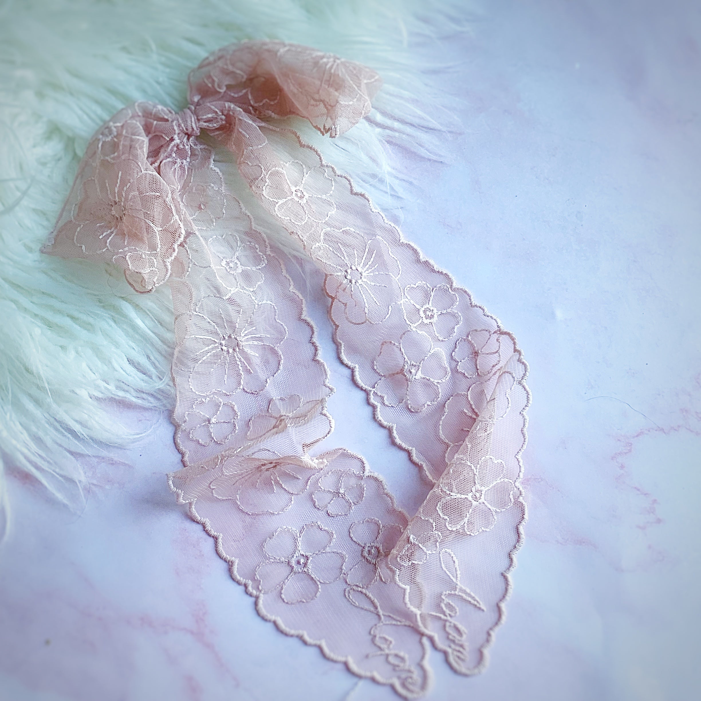 Jumbo Lace Coquette Bow
