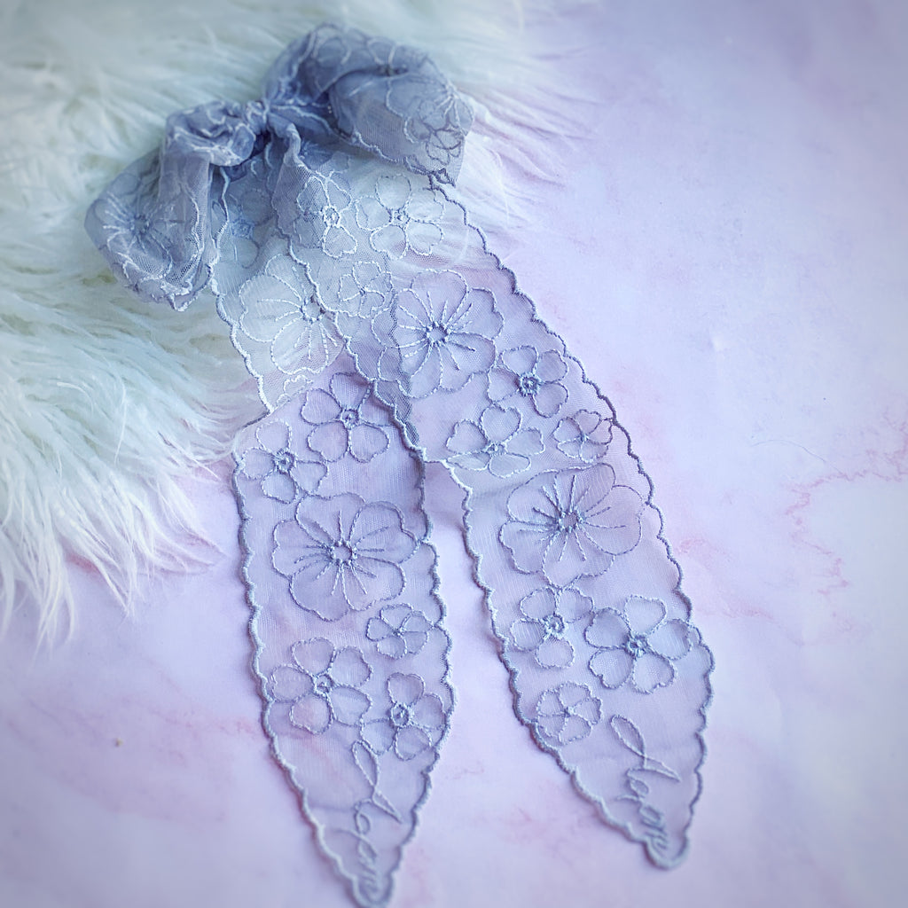 Jumbo Lace Coquette Bow