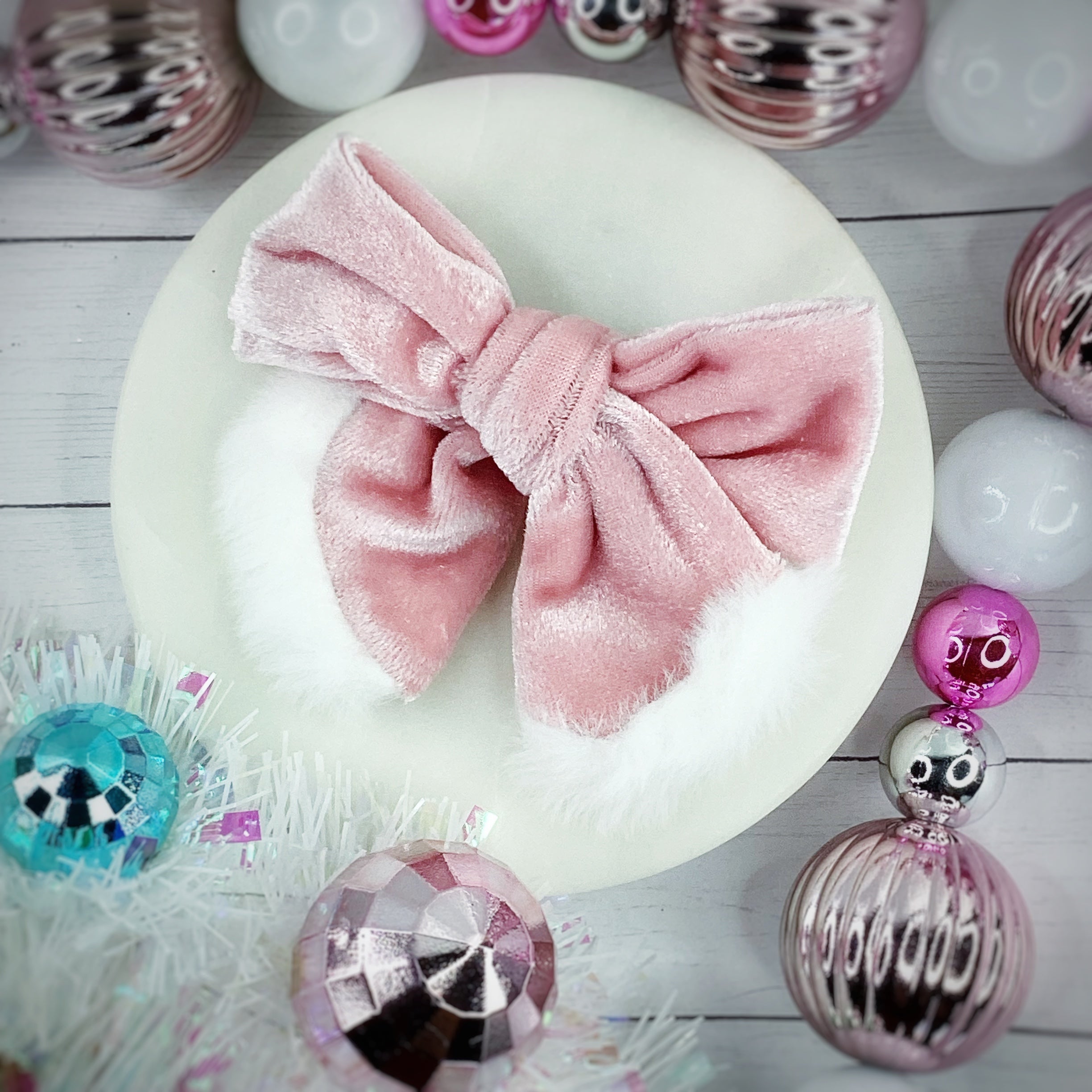 Pink Santa Pre-Tied Bow Strip