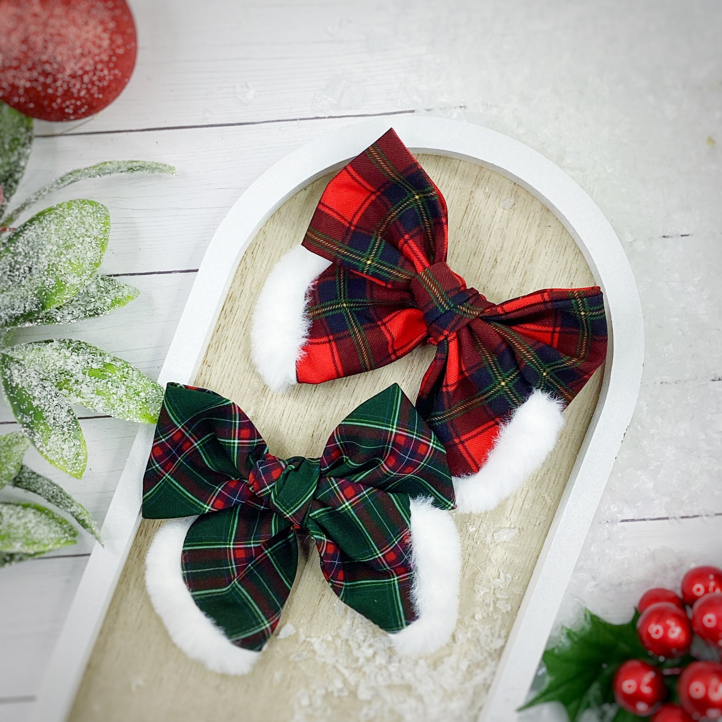 Tartan Plaid Santa Pre-Tied Bow Strip