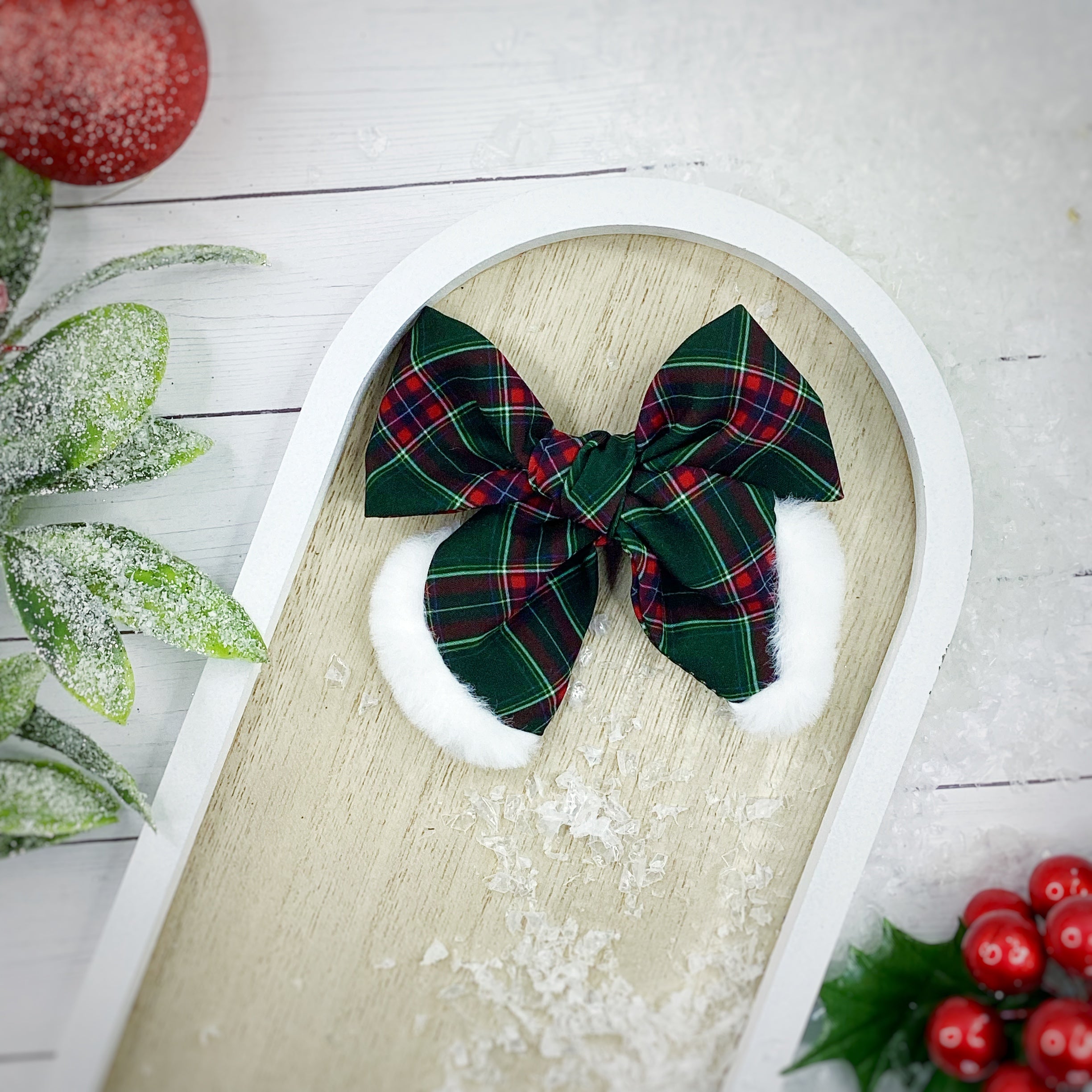 Tartan Plaid Santa Pre-Tied Bow Strip