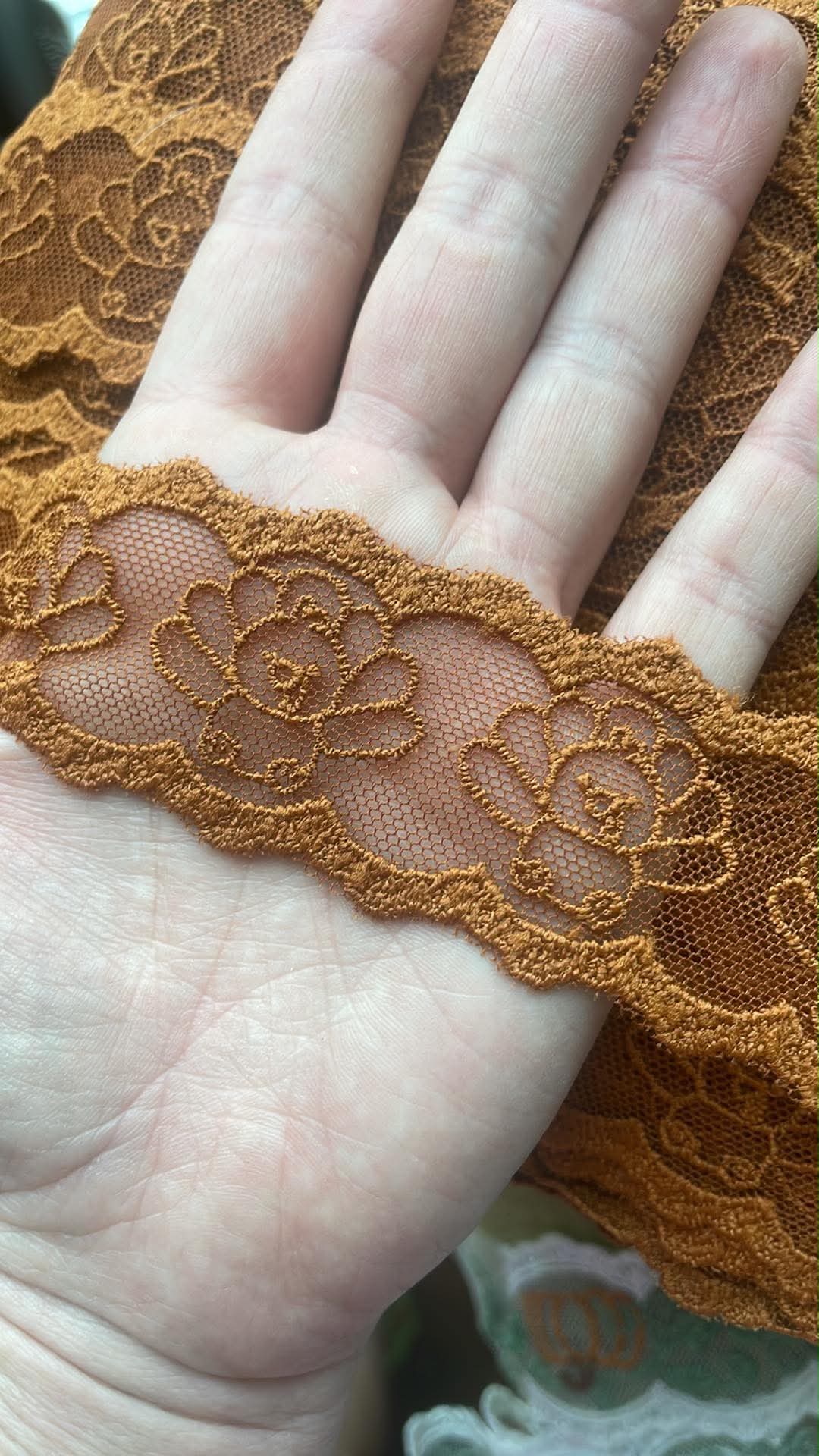 Custom Plump Turkey Lace Trim- RTS